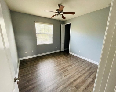 10802 Willow Ridge Loop - Photo Thumbnail 12