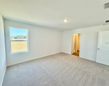 3783 Ne 30th Terrace - Photo Thumbnail 24