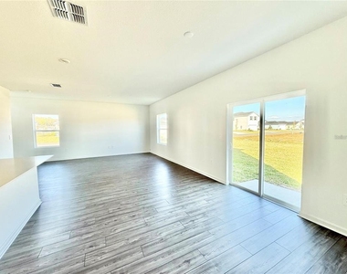 3783 Ne 30th Terrace - Photo Thumbnail 7