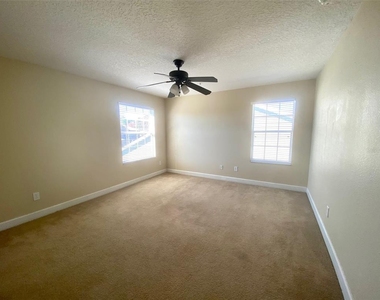 10429 Kristen Park Drive - Photo Thumbnail 23