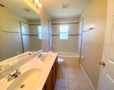 10429 Kristen Park Drive - Photo Thumbnail 21