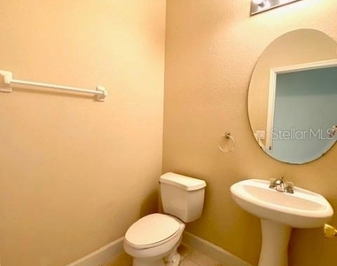 10429 Kristen Park Drive - Photo Thumbnail 11