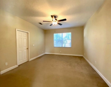 10429 Kristen Park Drive - Photo Thumbnail 20