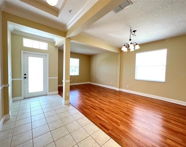 10429 Kristen Park Drive - Photo Thumbnail 7