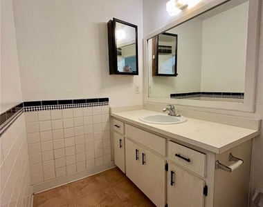 6659 Westmont Drive - Photo Thumbnail 4