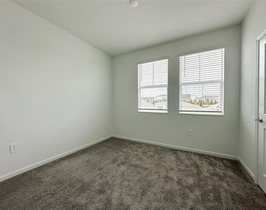 1898 Rider Rain Lane - Photo Thumbnail 20