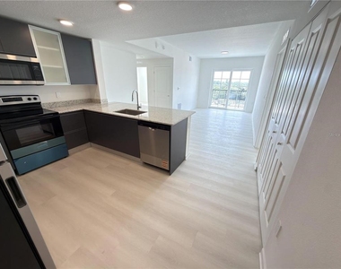 5563 Millenia Park Blvd - Photo Thumbnail 3