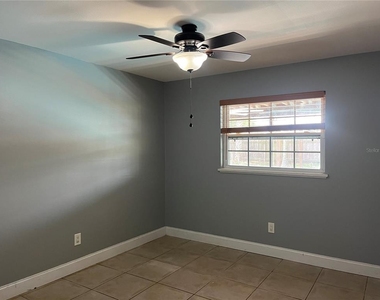 375 Carrousel Court - Photo Thumbnail 10