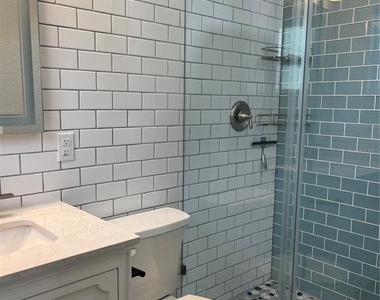 375 Carrousel Court - Photo Thumbnail 11