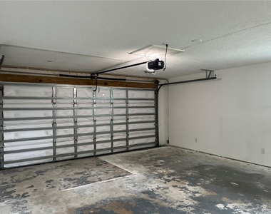 375 Carrousel Court - Photo Thumbnail 19
