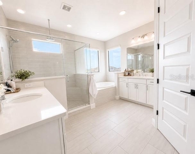 2915 Blazing Star Drive - Photo Thumbnail 14