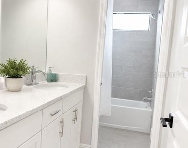 2915 Blazing Star Drive - Photo Thumbnail 8