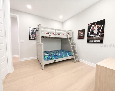 2915 Blazing Star Drive - Photo Thumbnail 10