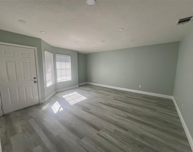 2906 Candela Court - Photo Thumbnail 7