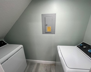 2906 Candela Court - Photo Thumbnail 12