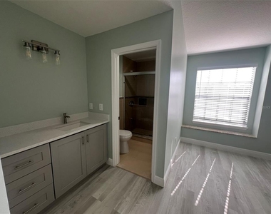 2906 Candela Court - Photo Thumbnail 15
