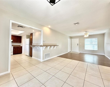 132 S Bulova Drive - Photo Thumbnail 5