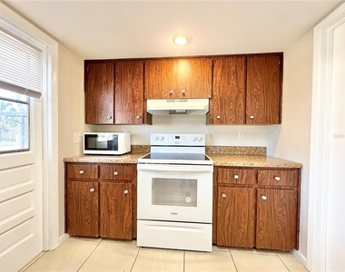 132 S Bulova Drive - Photo Thumbnail 9