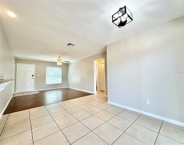 132 S Bulova Drive - Photo Thumbnail 2