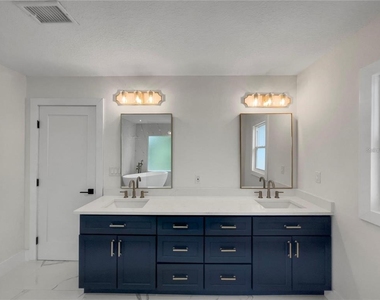 1368 Hibiscus Avenue - Photo Thumbnail 23