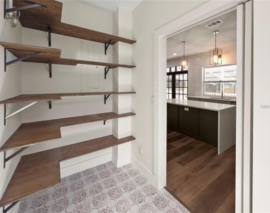 1368 Hibiscus Avenue - Photo Thumbnail 13