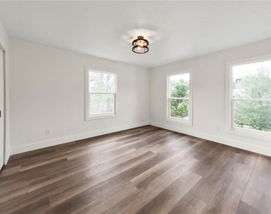 1368 Hibiscus Avenue - Photo Thumbnail 21