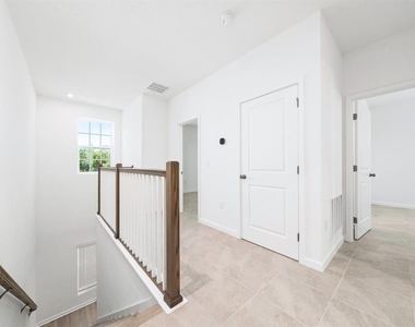 2414 Celebration Boulevard - Photo Thumbnail 12