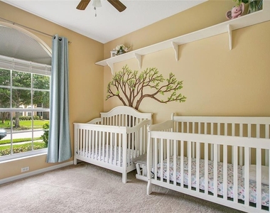 442 Home Grove Drive - Photo Thumbnail 13