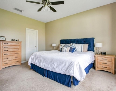 442 Home Grove Drive - Photo Thumbnail 9
