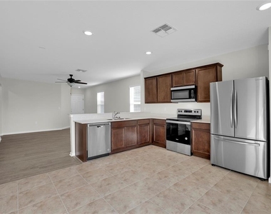 7425 Catania Loop - Photo Thumbnail 2