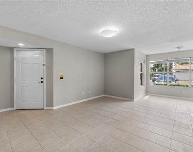 5116 Conroy Road - Photo Thumbnail 11