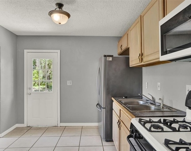 1220 Morin Street - Photo Thumbnail 8