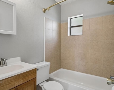 1220 Morin Street - Photo Thumbnail 13