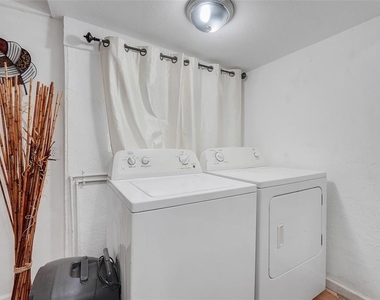 1313 4th Street Ne - Photo Thumbnail 16