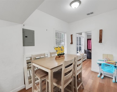 1313 4th Street Ne - Photo Thumbnail 5