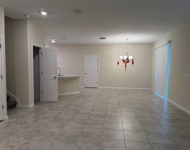 8513 Golf Way - Photo Thumbnail 12