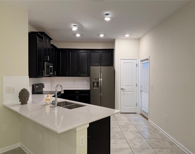8513 Golf Way - Photo Thumbnail 4