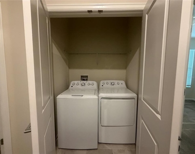 8513 Golf Way - Photo Thumbnail 27