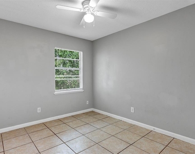 3990 Se 17th Ct - Photo Thumbnail 20