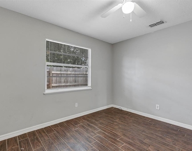 3990 Se 17th Ct - Photo Thumbnail 27