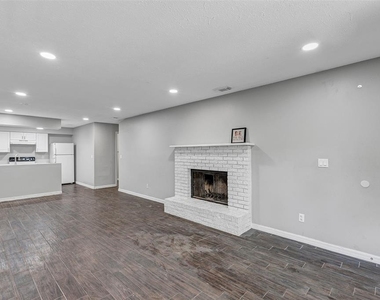 3990 Se 17th Ct - Photo Thumbnail 3