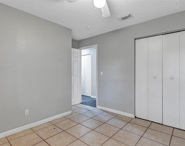 3990 Se 17th Ct - Photo Thumbnail 18