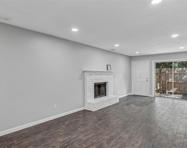 3990 Se 17th Ct - Photo Thumbnail 9