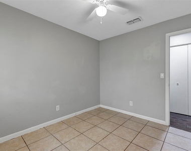 3990 Se 17th Ct - Photo Thumbnail 21
