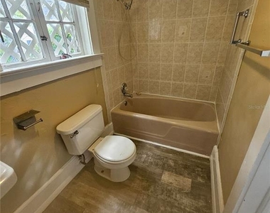 725 N Westmoreland Drive - Photo Thumbnail 7