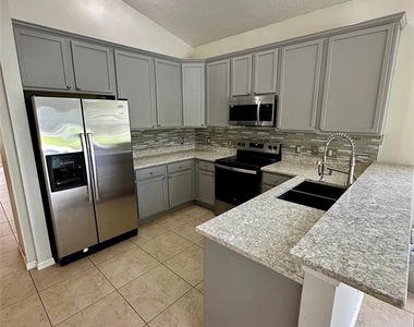 2367 Brewerton Lane - Photo Thumbnail 8