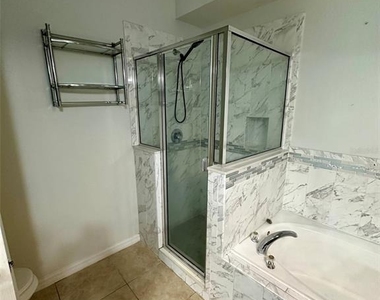 2367 Brewerton Lane - Photo Thumbnail 21