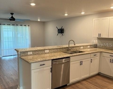 3071 Fieldwood Circle - Photo Thumbnail 10
