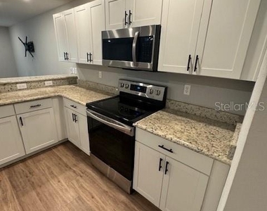 3071 Fieldwood Circle - Photo Thumbnail 6