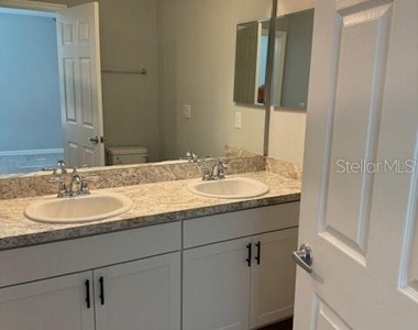 3071 Fieldwood Circle - Photo Thumbnail 17
